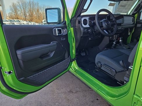 New 2026 Jeep Wrangler Unlimited Sport AWD/4WD image 31