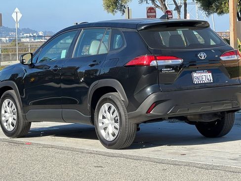 Used 2024 Toyota Corolla Cross L image 6