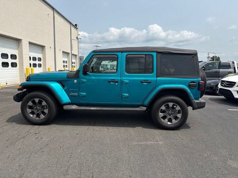 Used 2019 Jeep Wrangler Unlimited Sahara w/ LED Lighting Group AWD/4WD image 3