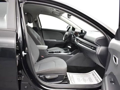 Used 2025 Kia K4 FWD image 16