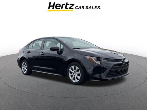 Used 2023 Toyota Corolla LE image 1