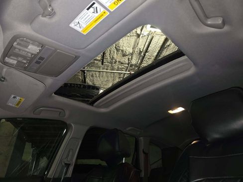 Used 2019 Honda CR-V EX image 8