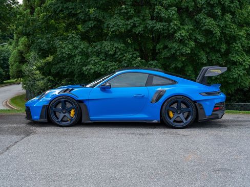 Used 2024 Porsche 911 GT3 RS RWD image 2