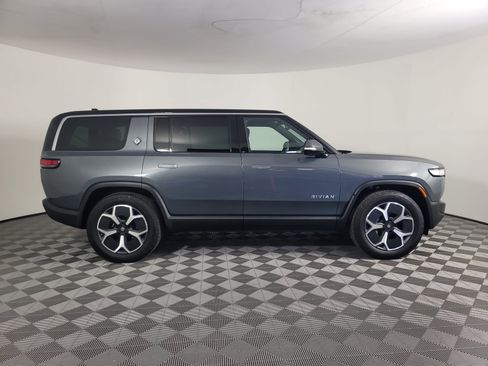 Used 2024 Rivian R1S Adventure Dual AWD/4WD image 6