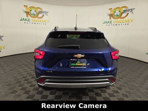 Used 2024 Chevrolet Trax LT w/ Driver Confidence Package FWD image 7