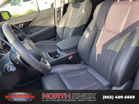 Used 2025 Subaru Outback Limited image 8