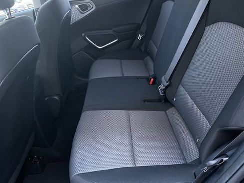 Used 2025 Kia Soul LX FWD image 21