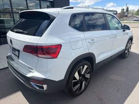Used 2024 Volkswagen Taos SEL AWD/4WD image 9