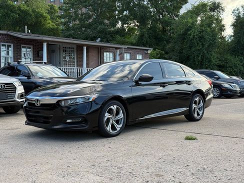 Used 2019 Honda Accord EX image 4