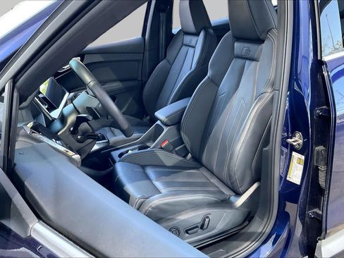 Used 2025 Audi Q4 e-tron Premium Plus w/ Premium Plus AWD/4WD image 7