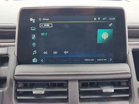 Used 2024 Chevrolet Tahoe Z71 w/ Luxury Package image 14