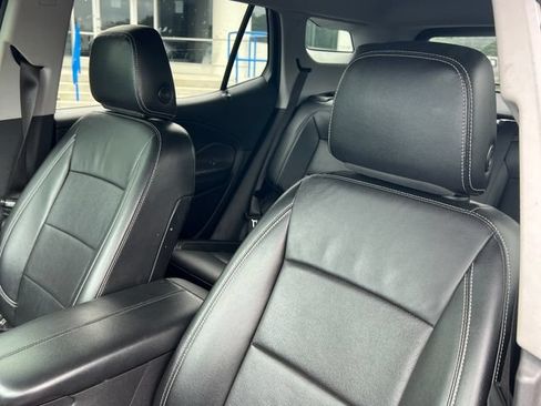 Used 2022 GMC Terrain SLT AWD/4WD image 19