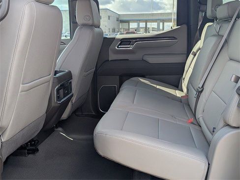 Certified 2023 Chevrolet Silverado 1500 LTZ w/ Technology Package image 22