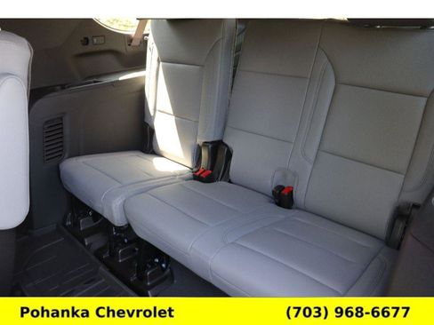 New 2026 Chevrolet Suburban LT w/ Comfort Package AWD/4WD image 30