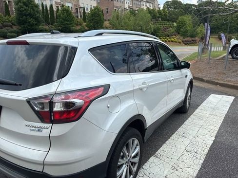 Used 2017 Ford Escape Titanium AWD/4WD image 7