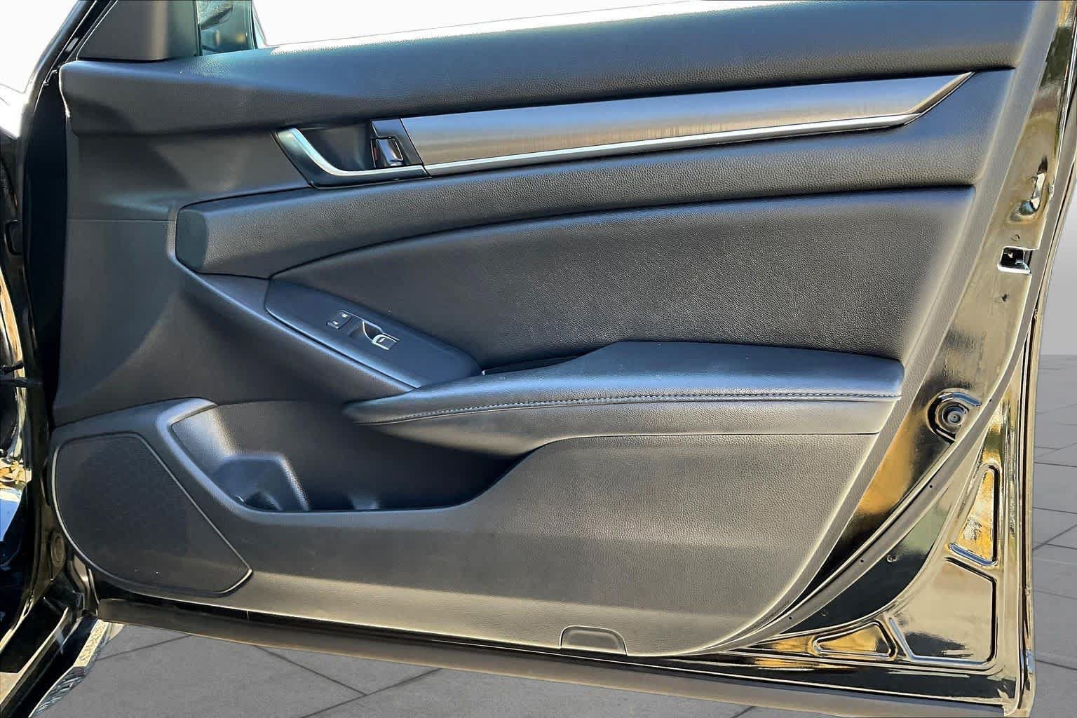 Used 2020 Honda Accord LX image 22