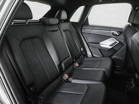 Certified 2025 Audi Q3 2.0T Premium w/ Convenience Package image 21