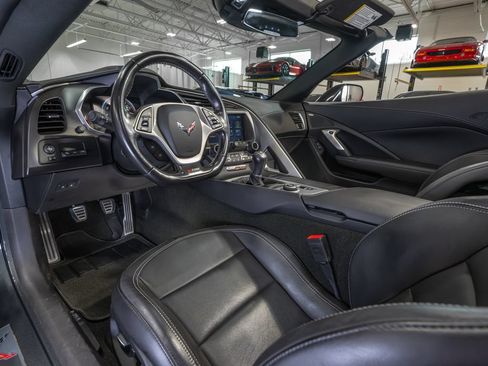 Used 2017 Chevrolet Corvette Z06 w/ Z07 Performance Package RWD image 20
