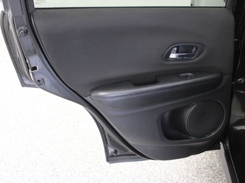 Used 2017 Honda HR-V LX image 22