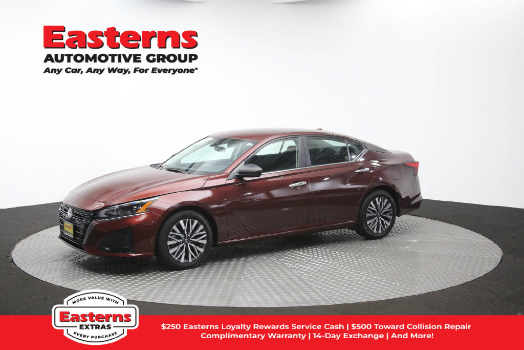 Used 2024 Nissan Altima 2.5 SV FWD image 60