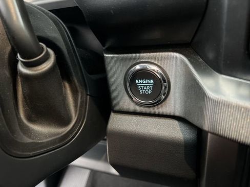 Used 2024 Ford F250 Platinum image 17