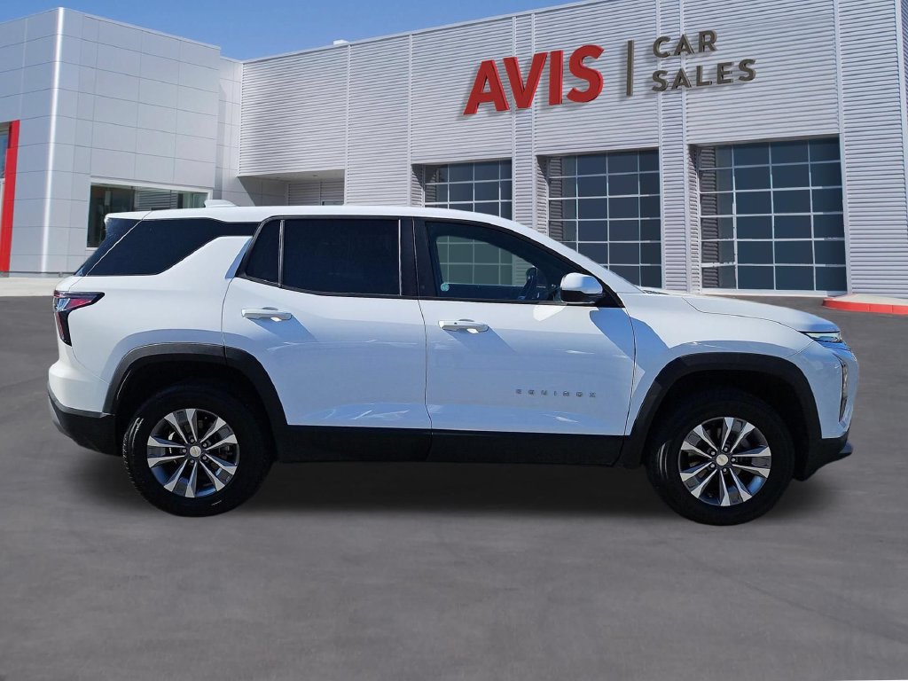 Used 2026 Chevrolet Equinox LT FWD image 5