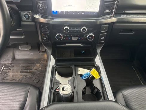Used 2023 Ford F350 Lariat w/ Lariat Ultimate Package AWD/4WD image 18