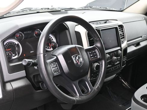 Used 2019 RAM 1500 Big Horn image 13