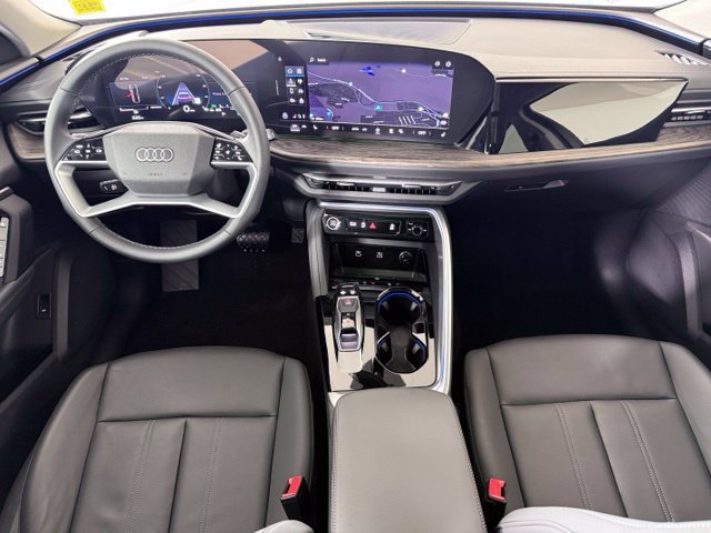 Certified 2025 Audi Q5 Premium w/ Convenience Package AWD/4WD image 15