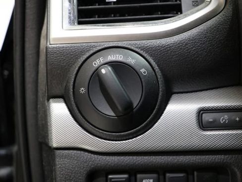 Used 2018 Nissan Titan PRO-4X AWD/4WD image 22