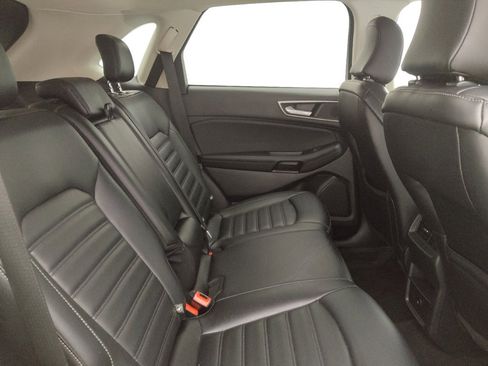 Used 2024 Ford Edge SEL image 19