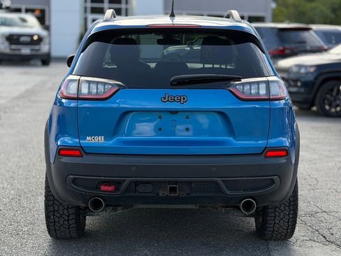 Used 2019 Jeep Cherokee Trailhawk AWD/4WD image 4