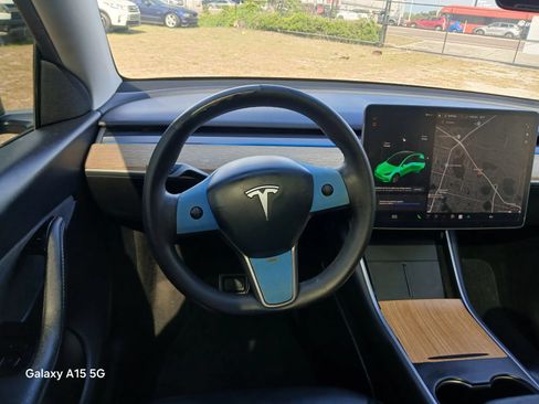 Used 2020 Tesla Model Y Long Range AWD/4WD image 22