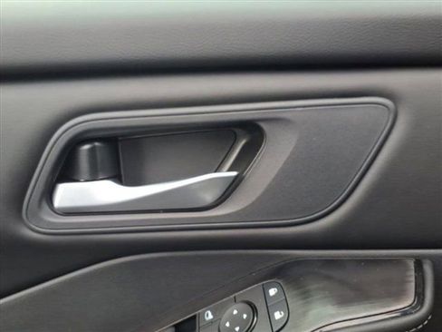 New 2026 Nissan Rogue SV image 16