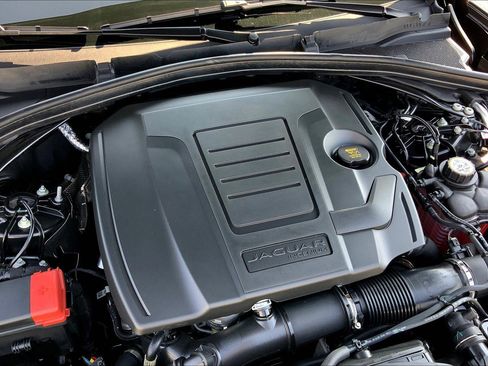 Used 2025 Jaguar F-PACE R-Dynamic S image 30