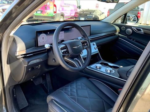 Used 2025 Genesis GV80 3.5T Prestige image 17