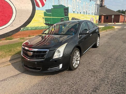 Used 2016 Cadillac XTS Luxury FWD image 2
