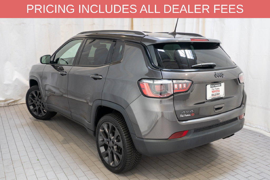 Used 2021 Jeep Compass Latitude w/ Sun and Sound Group AWD/4WD image 3