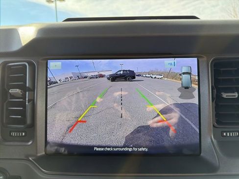 Used 2024 Ford Bronco Big Bend image 17