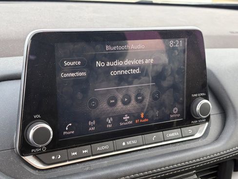 Used 2023 Nissan Rogue SV image 13