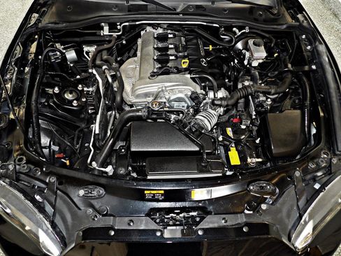 Used 2018 MAZDA MX-5 Miata Grand Touring image 25