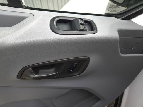 Used 2015 Ford Transit 250 138 w/ Exterior Upgrade Package image 14