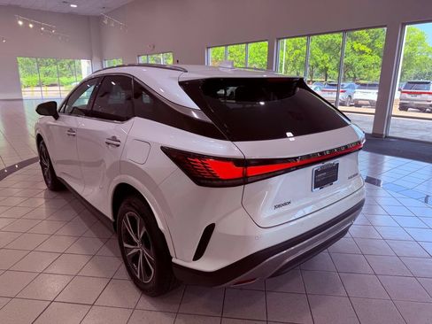Used 2024 Lexus RX 350 Premium w/ Convenience Package FWD image 5