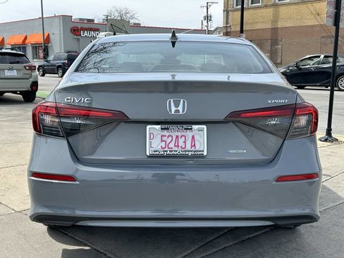 Used 2025 Honda Civic Sport image 6