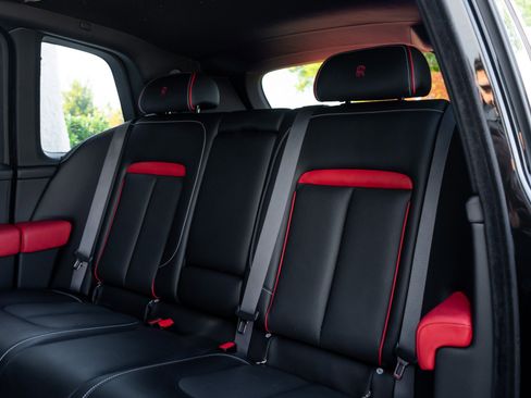 Used 2023 Rolls-Royce Cullinan image 25