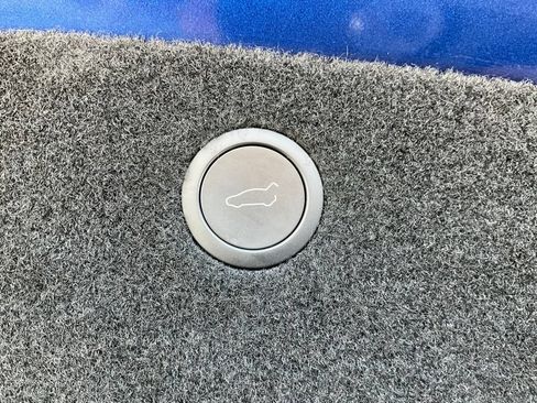 Used 2023 Tesla Model X AWD/4WD image 10