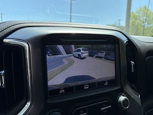 Used 2022 Chevrolet Silverado 1500 LTZ w/ LTZ Convenience Package II image 28