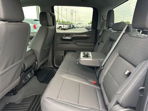 New 2025 GMC Sierra 1500 Elevation image 22