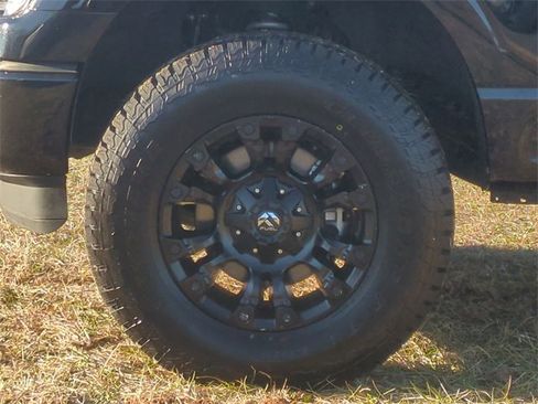 Used 2022 Ford F150 Lariat w/ Equipment Group 502A High image 17