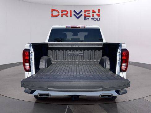 New 2026 GMC Sierra 1500 Elevation image 7